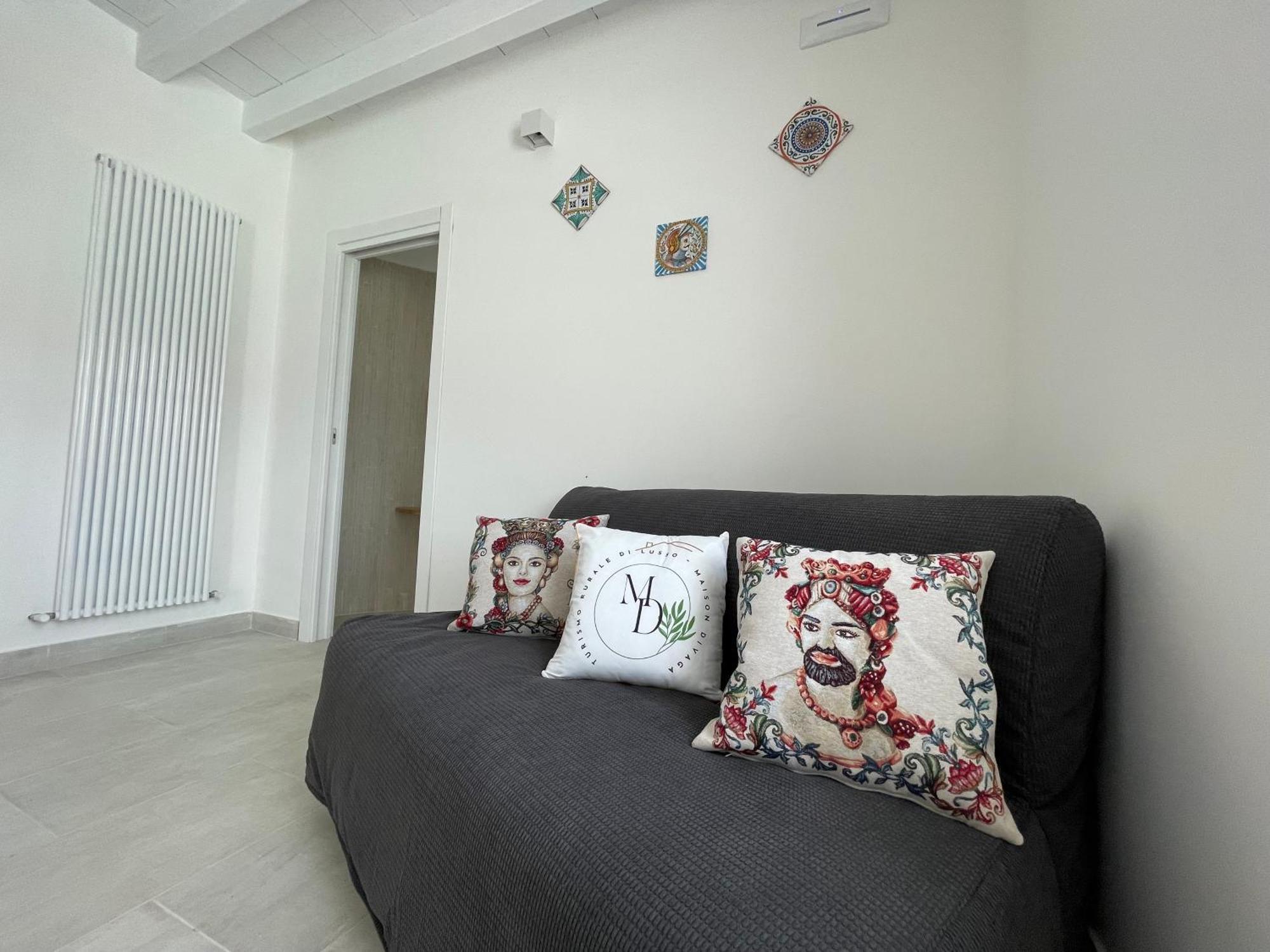 Fleri Maison Divaga מראה חיצוני תמונה