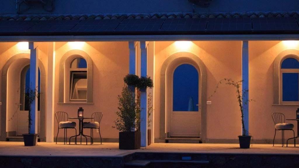 Fleri Maison Divaga מראה חיצוני תמונה